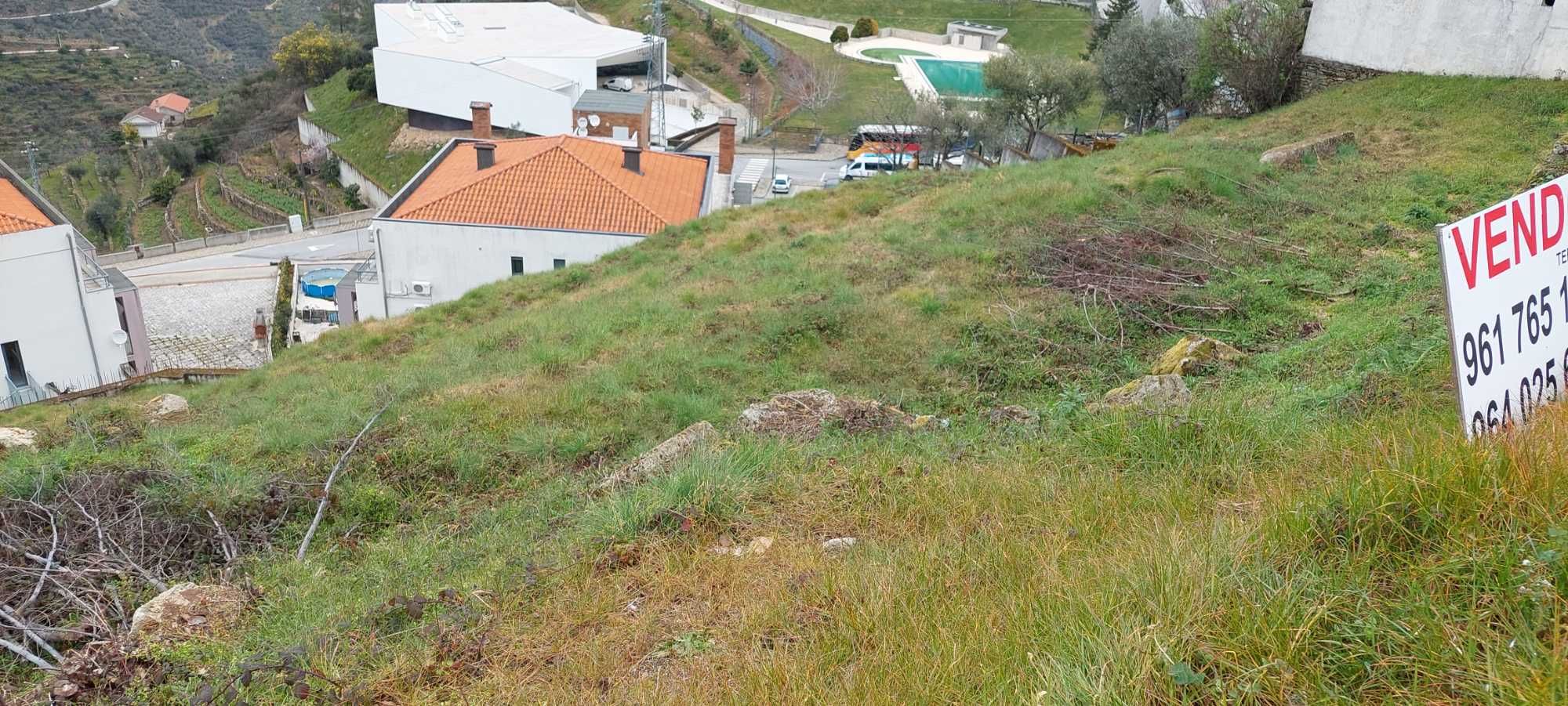 Vende-se Terreno para Construção em Tabuaço, lado da piscina Municipal