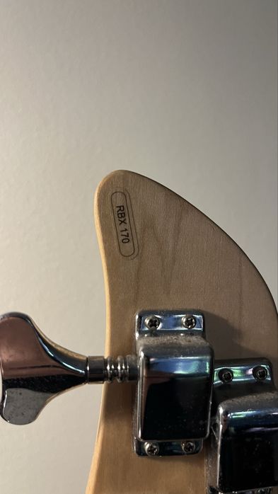 Baixo Yamaha RBX 170 vermelho