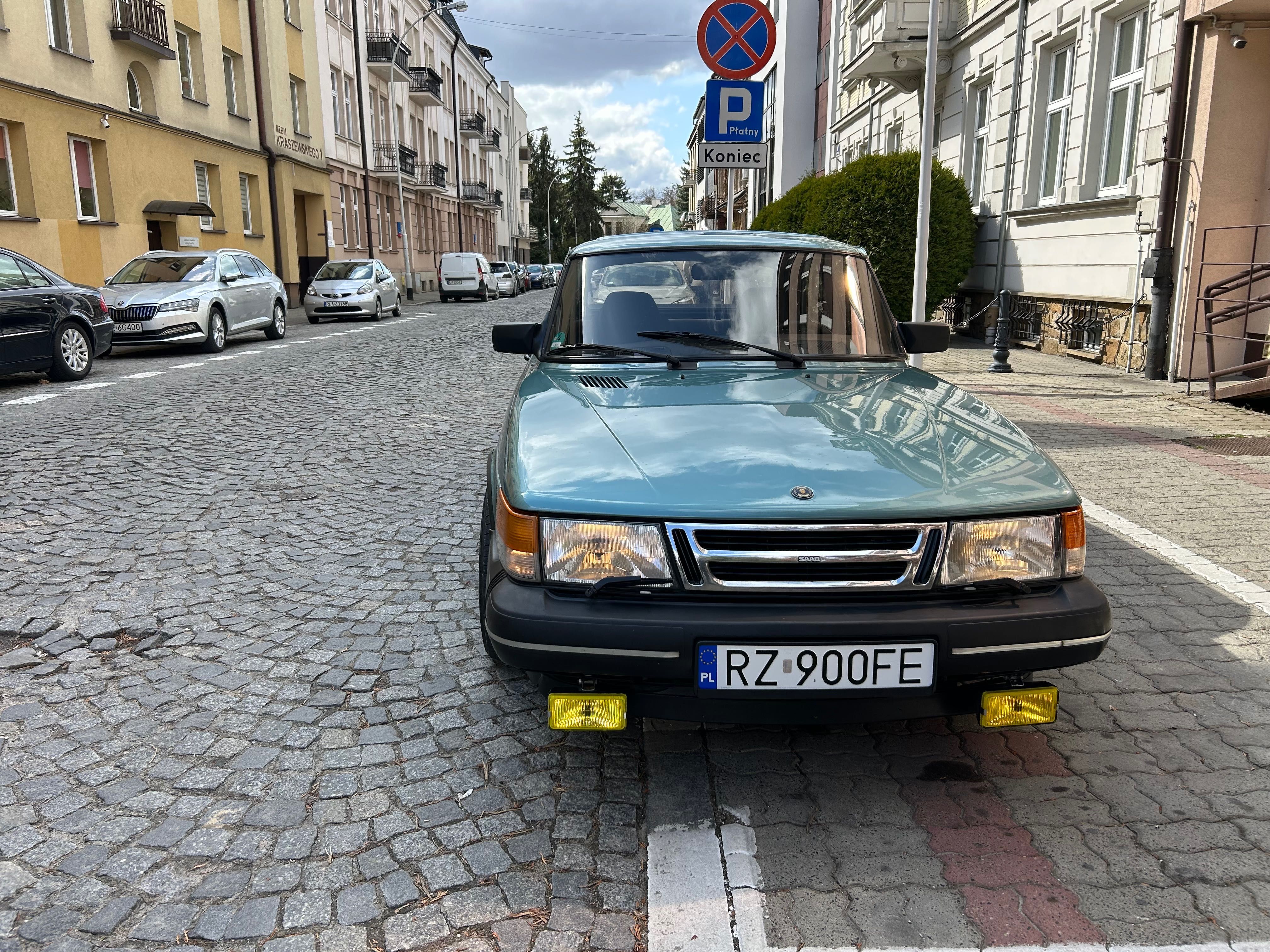 Saab 900 2.0i 1989r. - klasyk