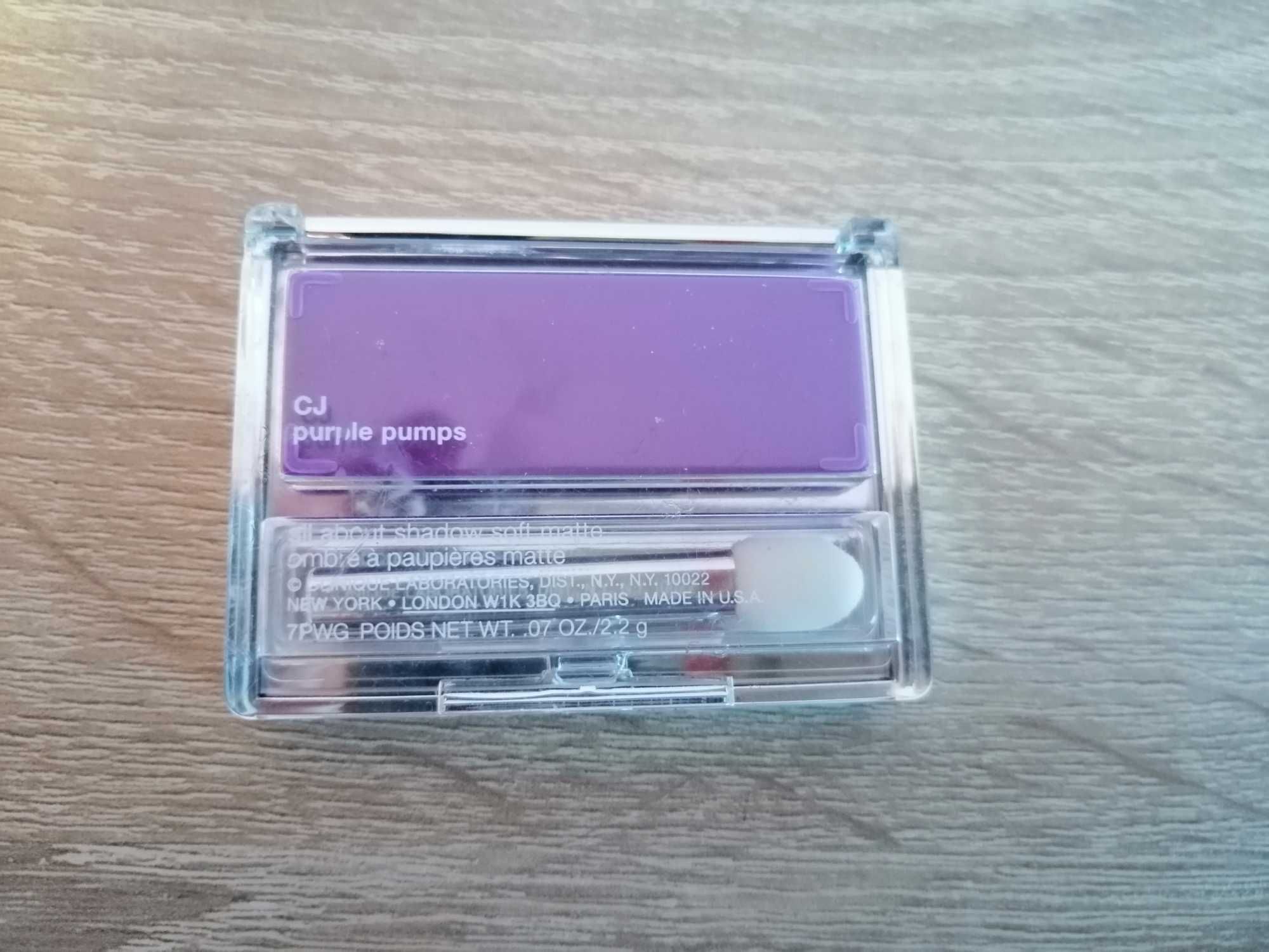 Clinique cień fioletowy do powiek