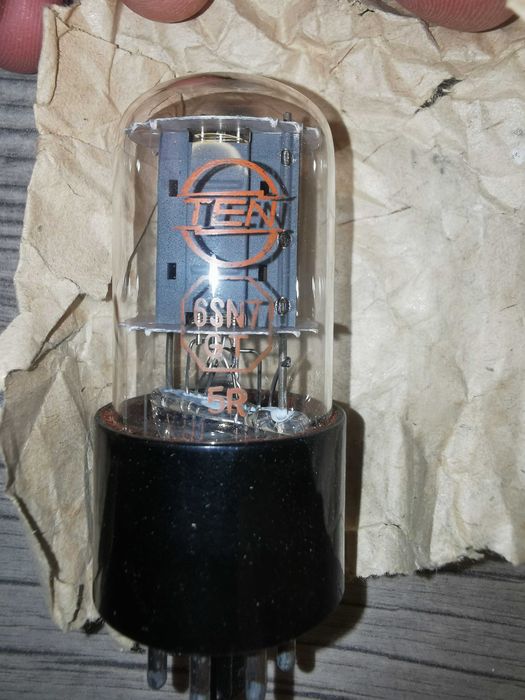 Радіолампи EL95 = 6DL5 різних фірм