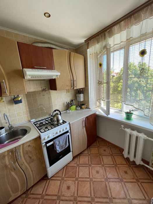 Продаж 2- кімнатної квартири