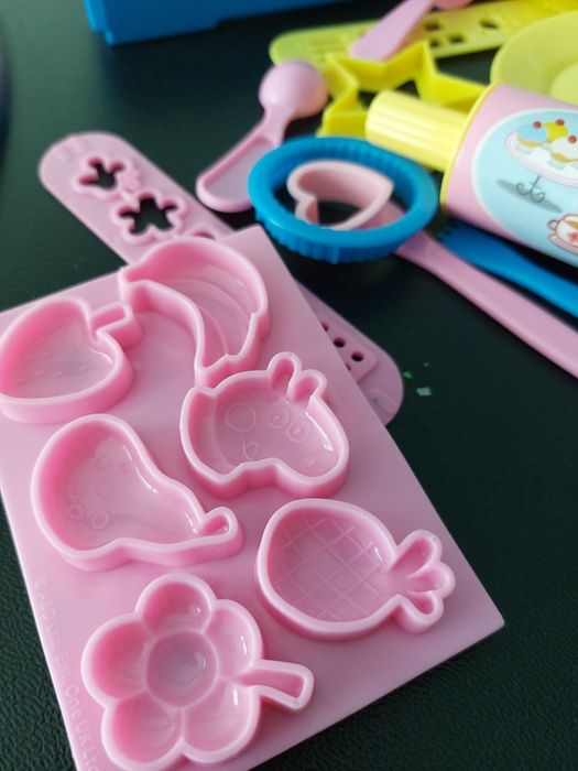 Zestaw do ciastoliny Świnka Peppa