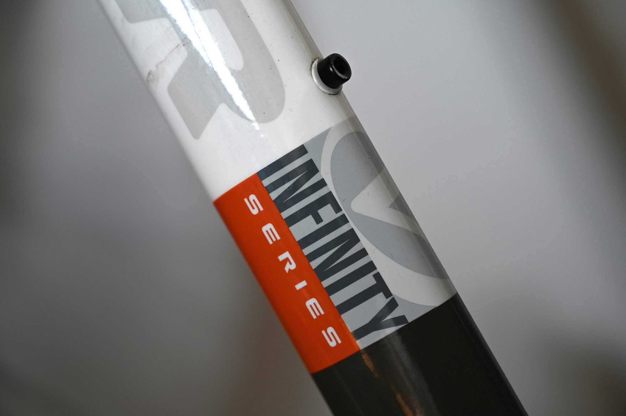 MTB Author Revolt 17"  XT/XTR/DT Swiss - waga 9,7 kg
