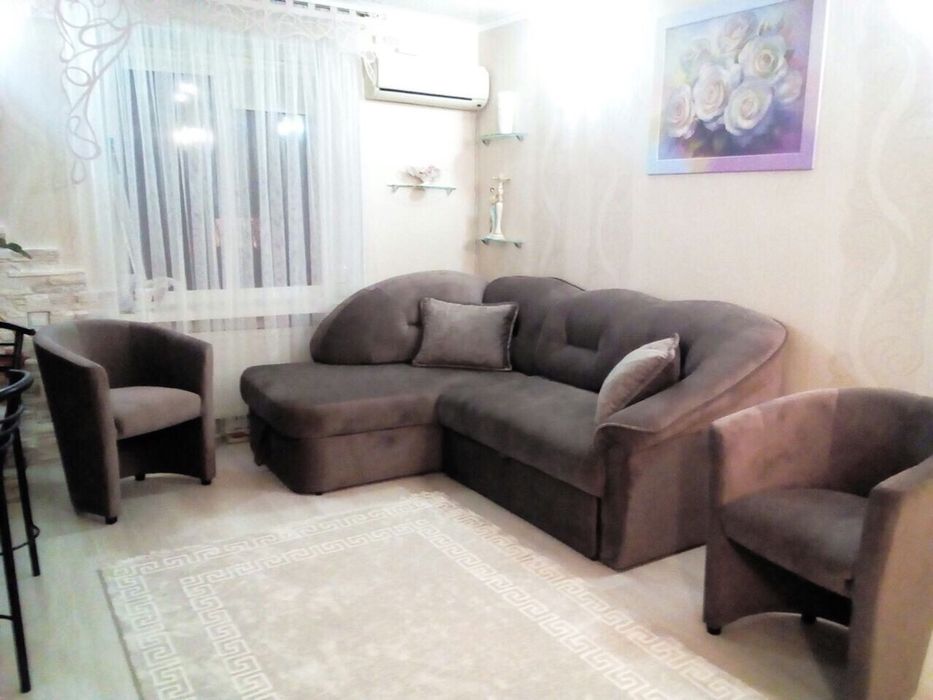 Фото на вайбер. Перетяжка мягкой мебели..Реставрация,ремонт.