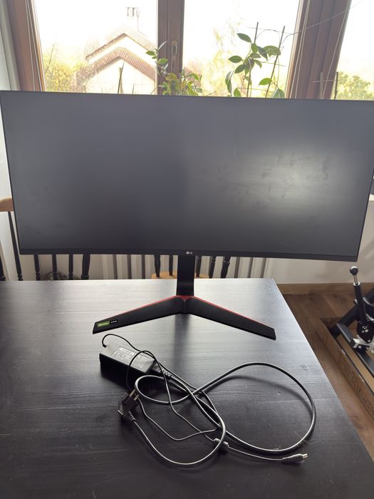 Monitor gamingowy LG UltraGear 34GL750 – stan bardzo dobry