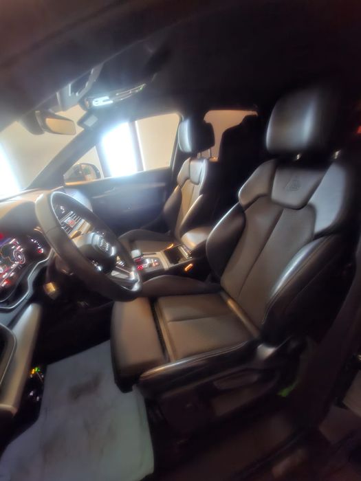 Sprzedam Audi Q5 2019