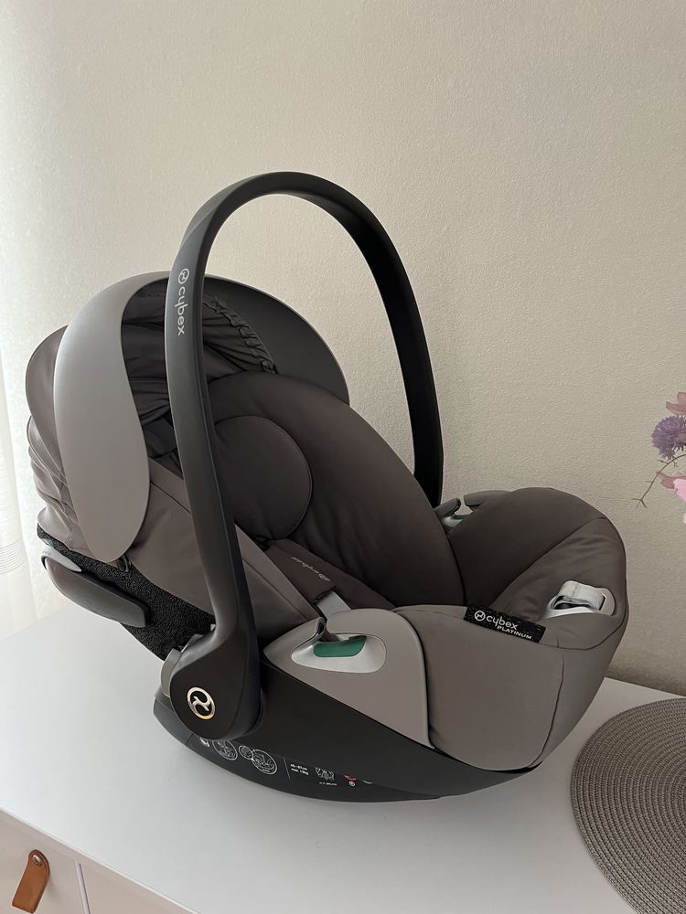 Автокрісло Cybex Cloud Z2 i-size від 0-24 місяців