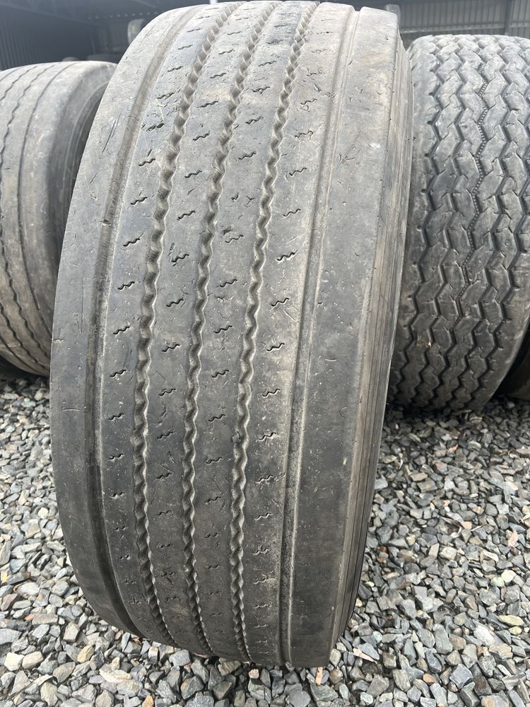 Шины бу 385/65 R22.5  Matador FHR 4  руль рулевая 2 шт .