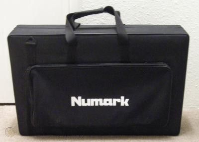 Numark Mixer 2 + 2 Axis cd player + mala Dj
