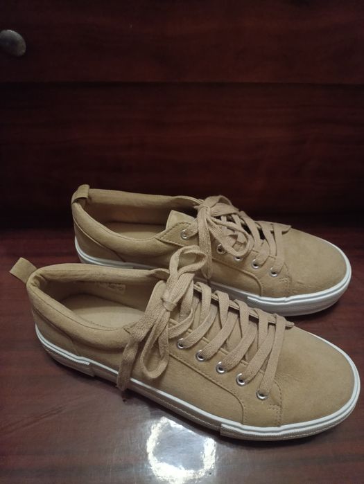 Кеди жіночі 39 розмір (устілка 25,5 см)