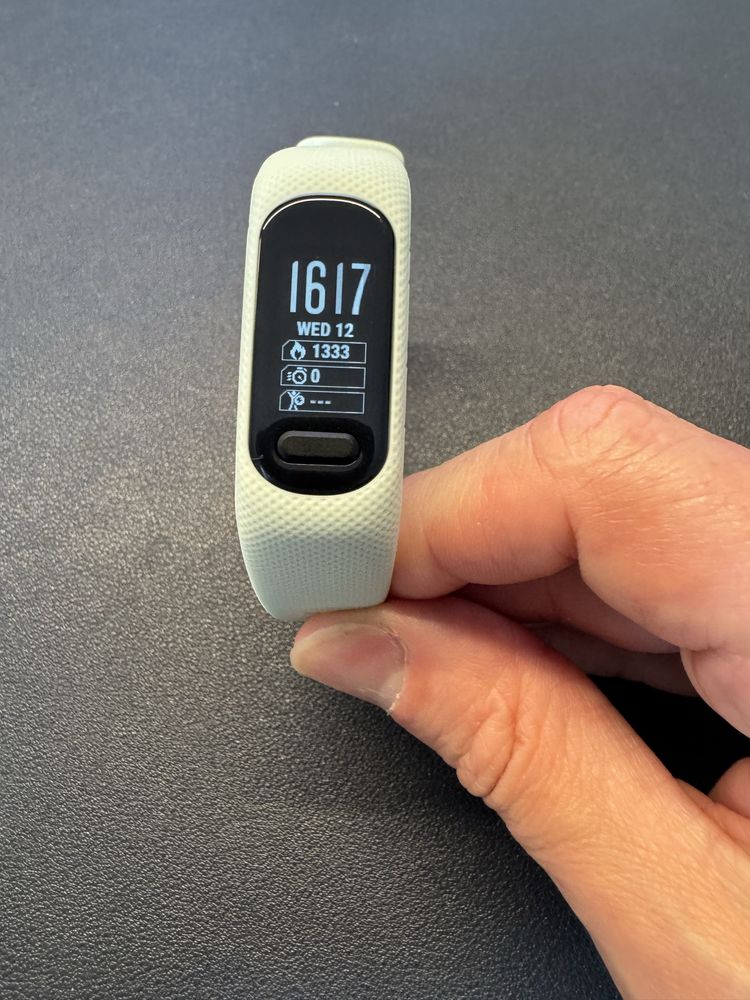 Garmin Vivosmart 5 smart watch
