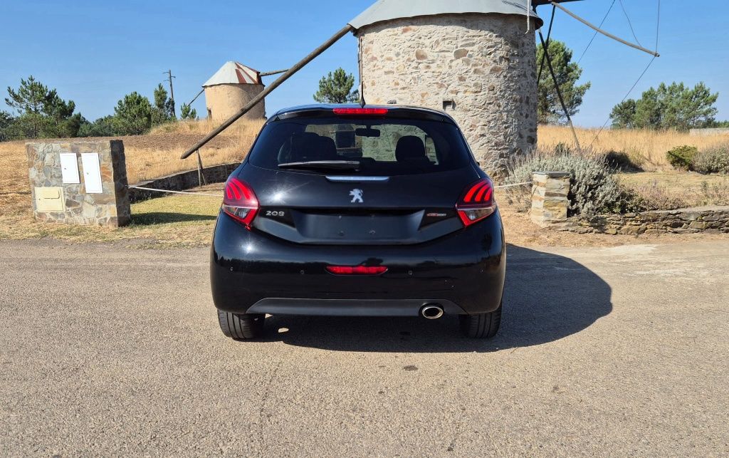 Peugeot 208 GT Line
