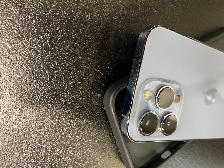 Обменяю свой айфон 13 про 128 гб