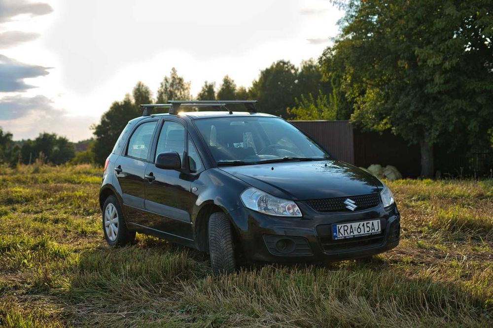 Suzuki SX4 2013 czarny, LPG, bezkolizyjny, bezwypadkowy