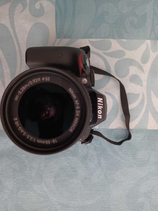 Máquina Fotográfica DSLR Nikon D3300 + Cartão SDHC 32Gb