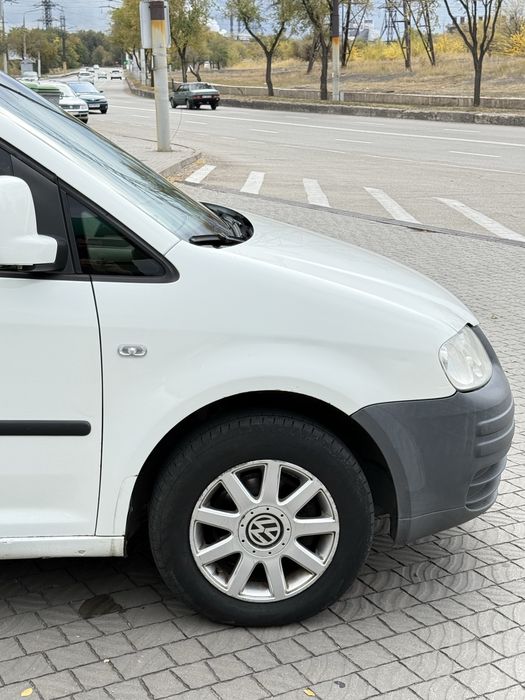 Volkswagen Caddy 1.9 Diesel ! Avtomat ! Пассажир !