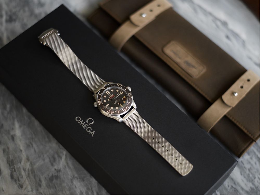 Omega Seamaster Diver 300M 007 Edition James Bond Titanium , rolex