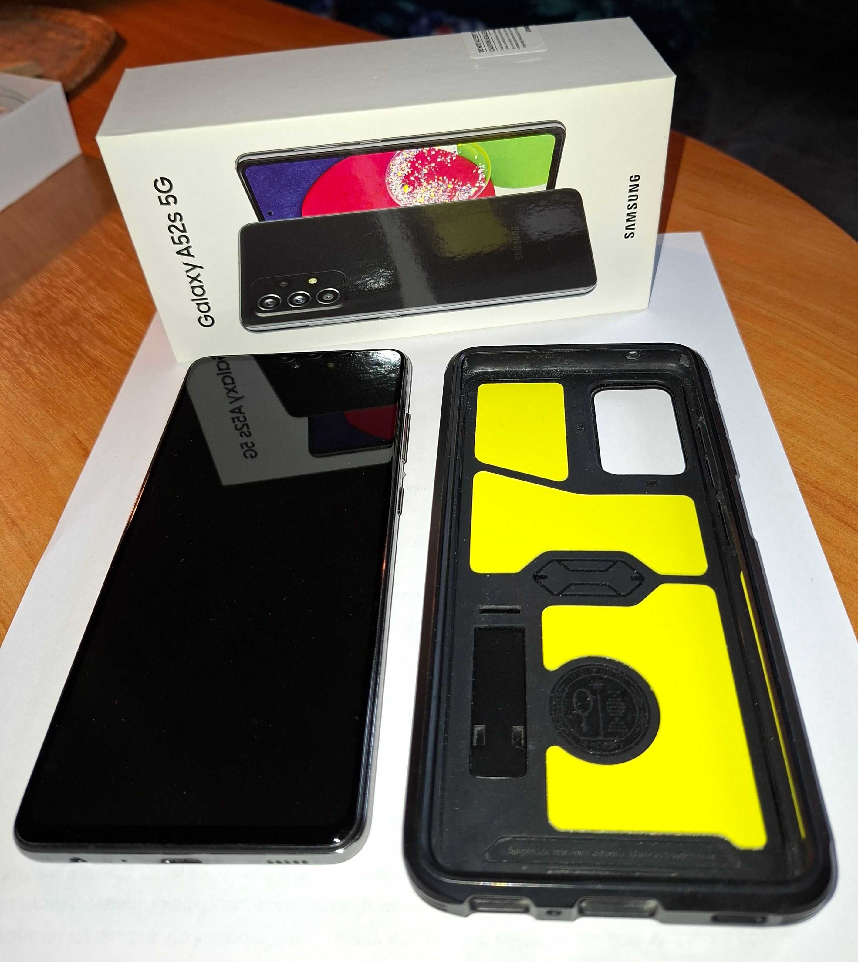 Samsung Galaxy A52s 5G + oryginalna ładowarka + pancerne etui Spigen