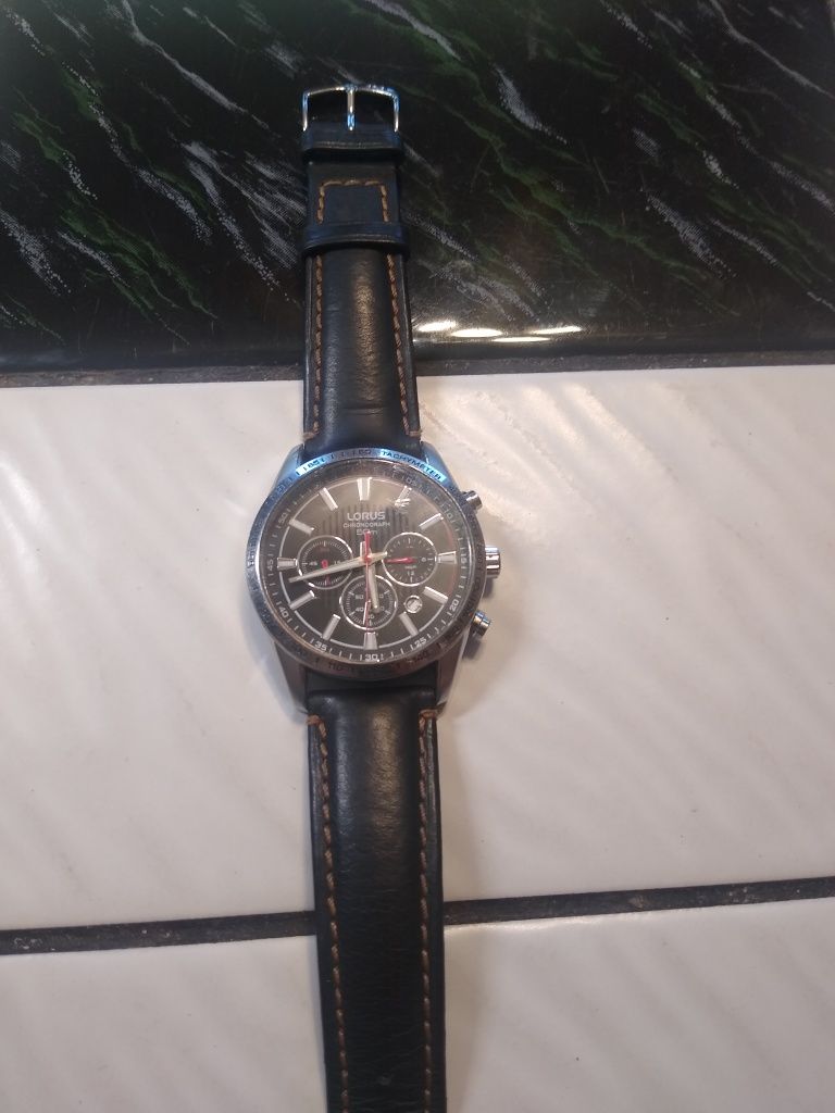 Zegarek Lorus chronograph