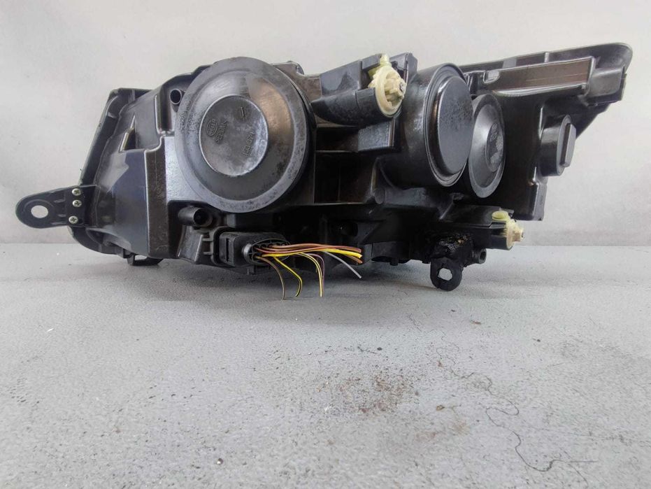Skoda Superb II 2 Lift FL 2013-15 Lampa Przód Przednia Prawa H7 Europa