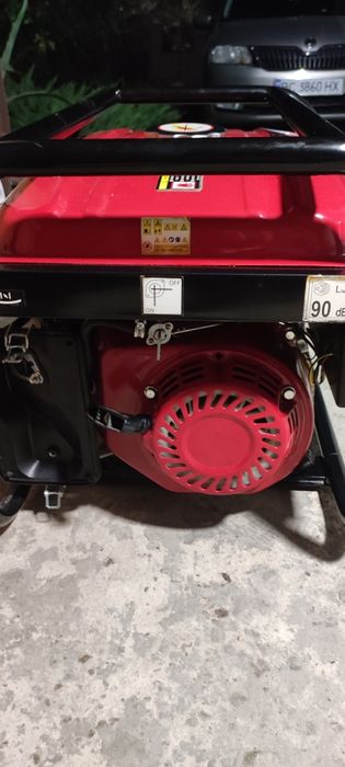 Генератор 2200-2700Ват