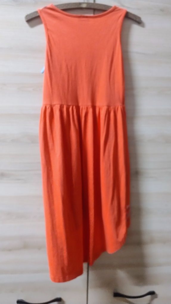 r. 140 - 146 LC waikiki Letnia sukienka z dłuższym tyłem