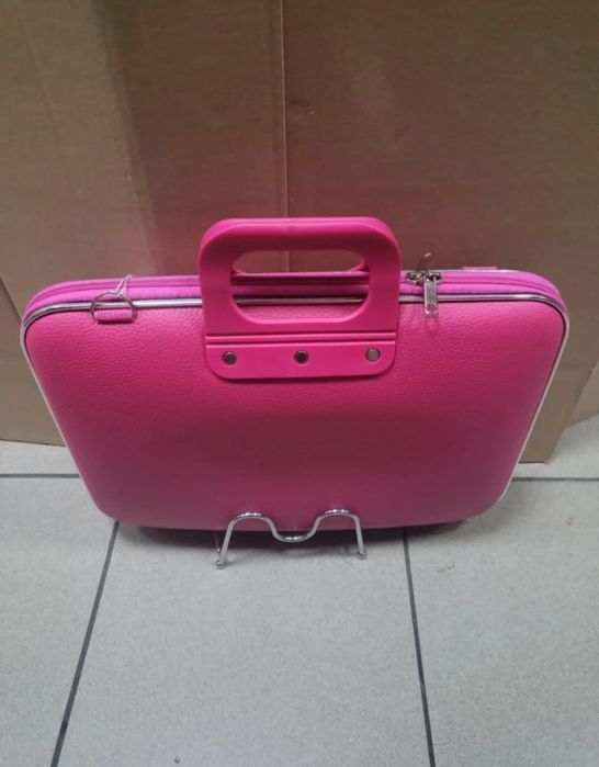 Teczka różowa na laptop 15,6 cali