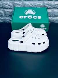 Crocs Шлепанцы женские Сабо кроксы шлепки тапочки белые Новинка сезона