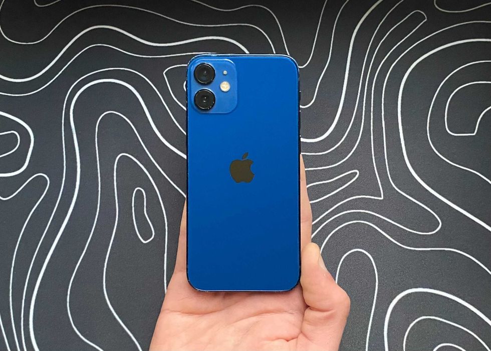 Самый дешевый iPhone 12 MINI - 64 гб - NEVERLOCK - 87% АКБ - BLUE
