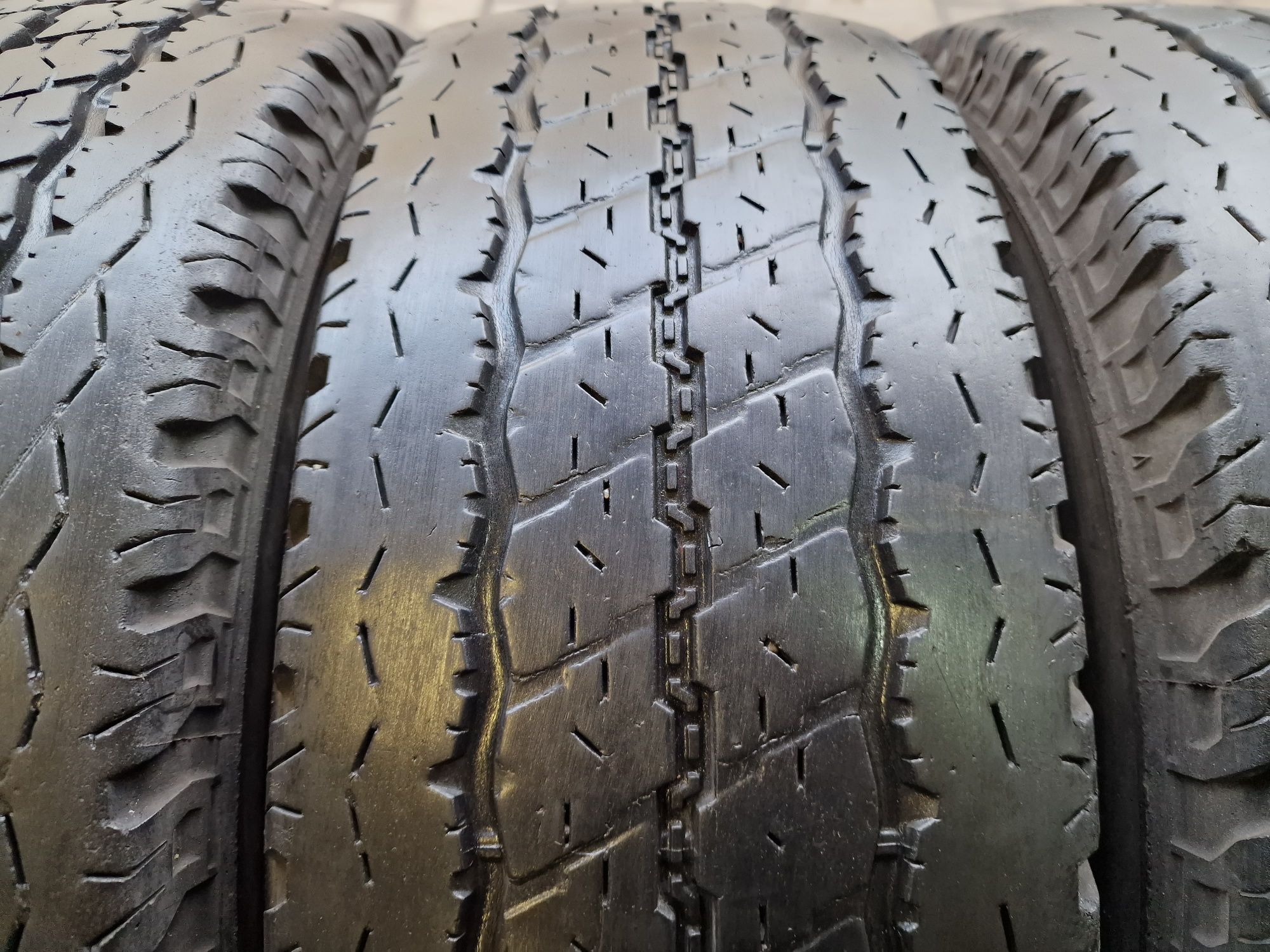 Летняя резина 215/70 R15C Bridgestone