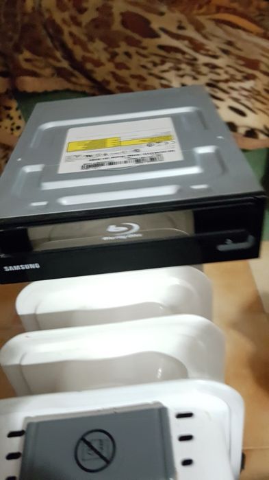 Samsung Blu-ray Drive64550839771778121