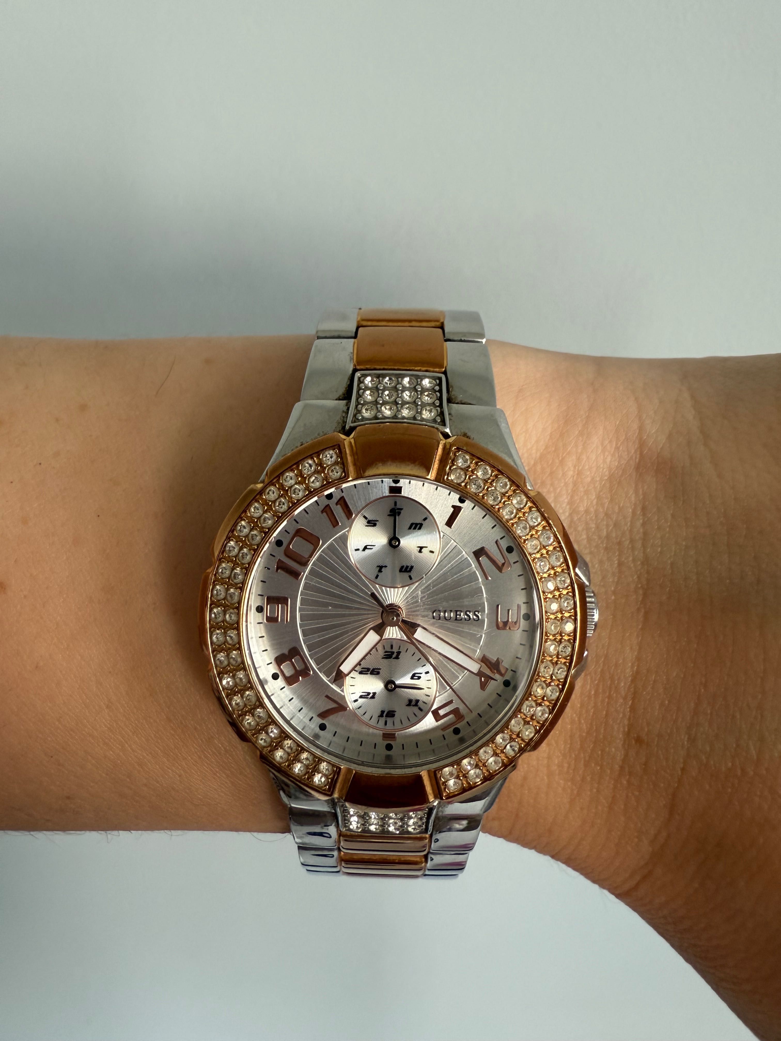 Годинник GUESS W15072