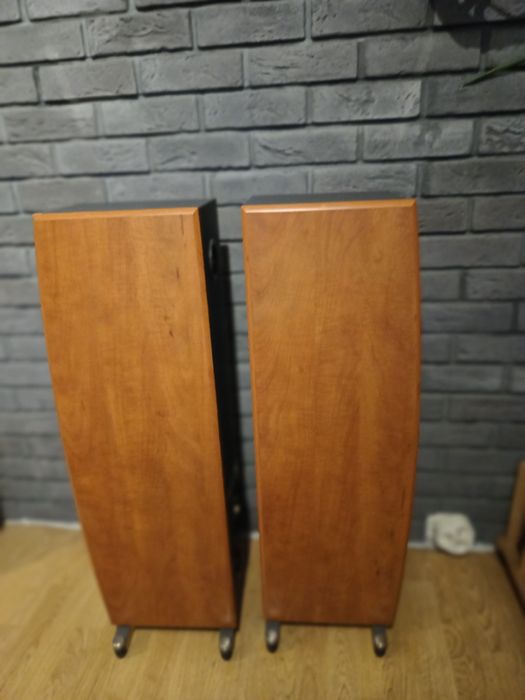 Kolumny  JAMO D-450