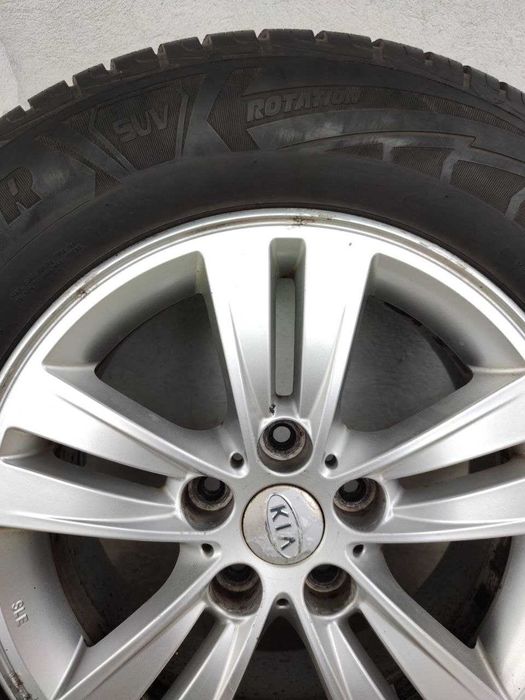 Шини зимові Goodyear Ultragrip ice 215/70 R16