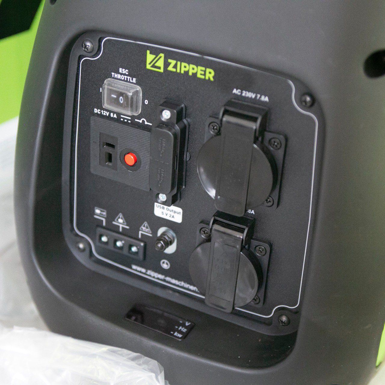 Генератор інверторний Zipper 2200  Вт
