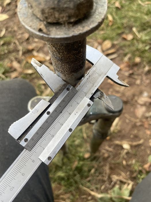 Продам амортизаційну вилку б/у замовлення приймаю за номером телефона