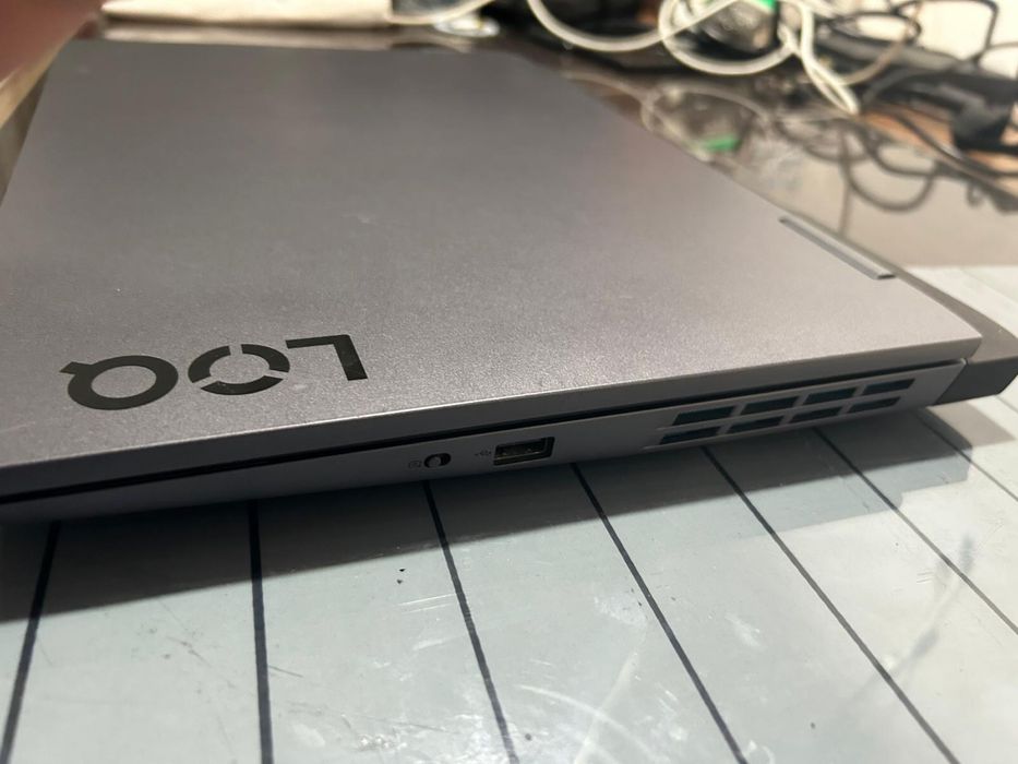 Vendo portatil lenovo LOQ 15APH8