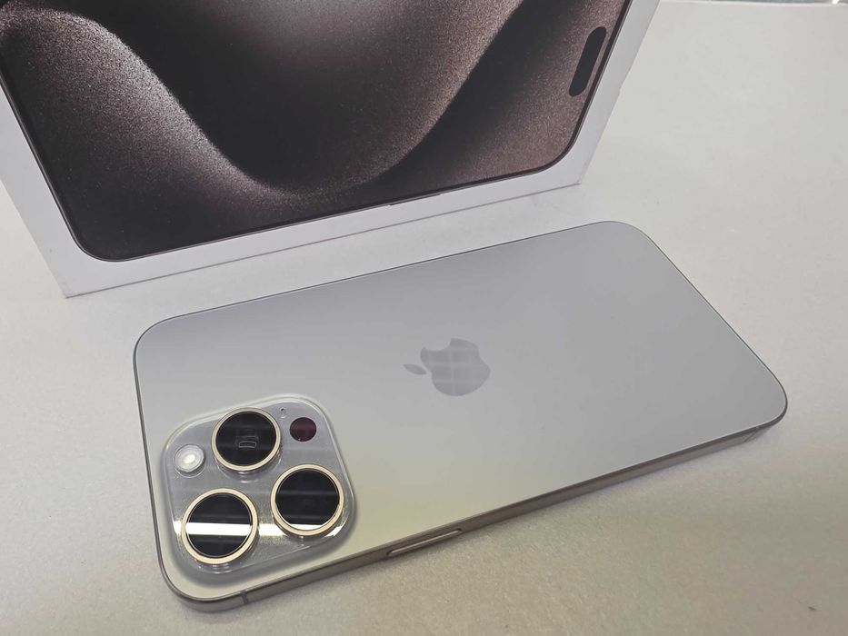 Apple iPhone 15Pro Max 512GB Natural Titanium bat.87% Auchan Wałbrzych