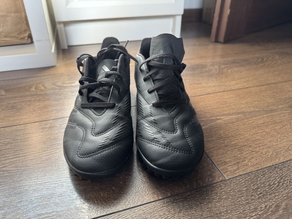 Adidas predator club turf