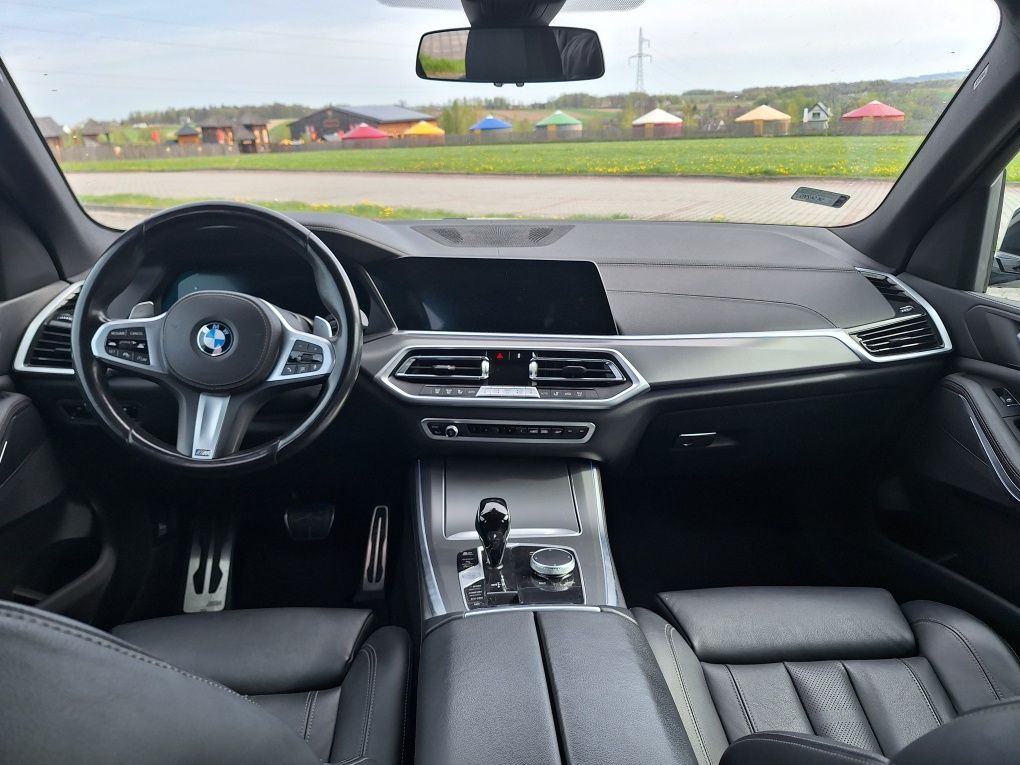 BMW X5 miesięczna rata najmu w kwocie 5 500 zł/m