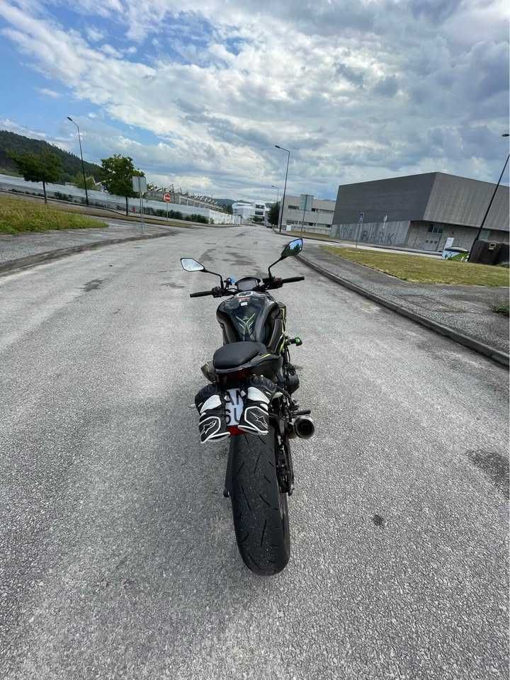 Kawasaki Z900 35KW (Deslimitada)