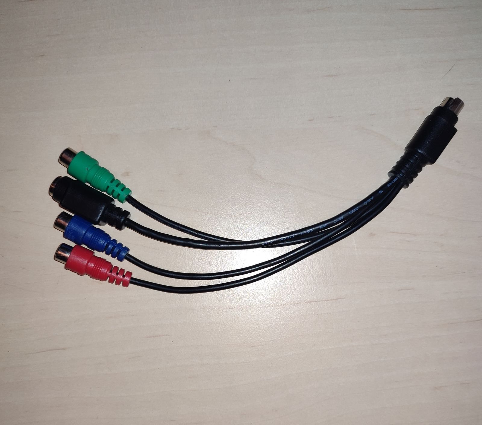 Кабель S-Video 9Pin на 4Pin с 3Rca.