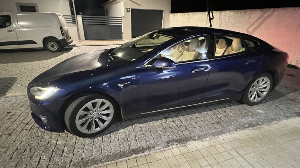 Tesla Modelo S75D 10/2018