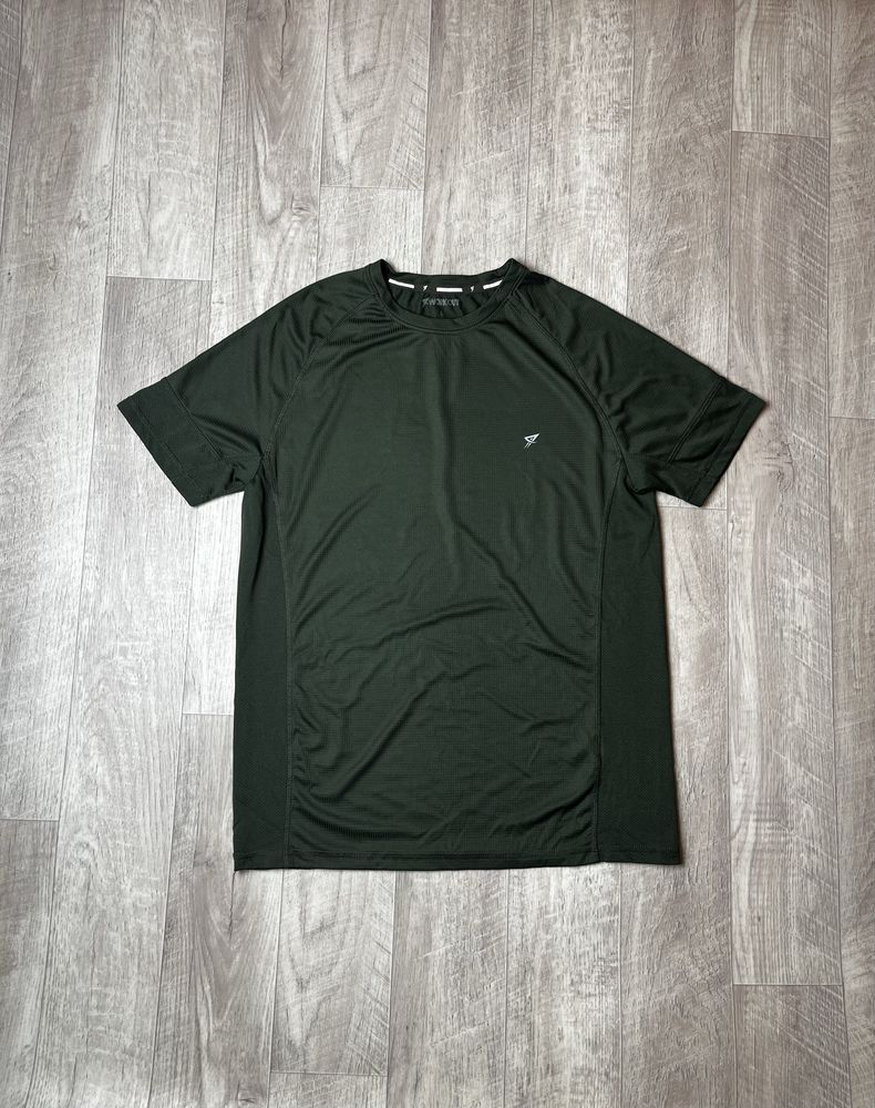 Футболка Workout dri-fit размер L оригинал спортивная чёрная бег run
