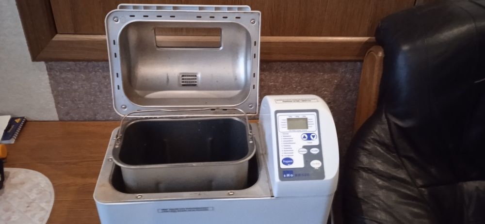 Хлібопічка бу із 10 функціями