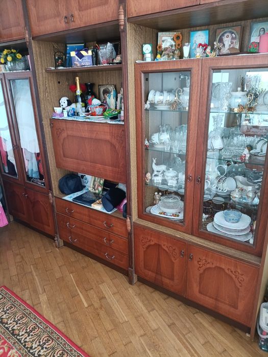 Шафа,меблі.,стінка