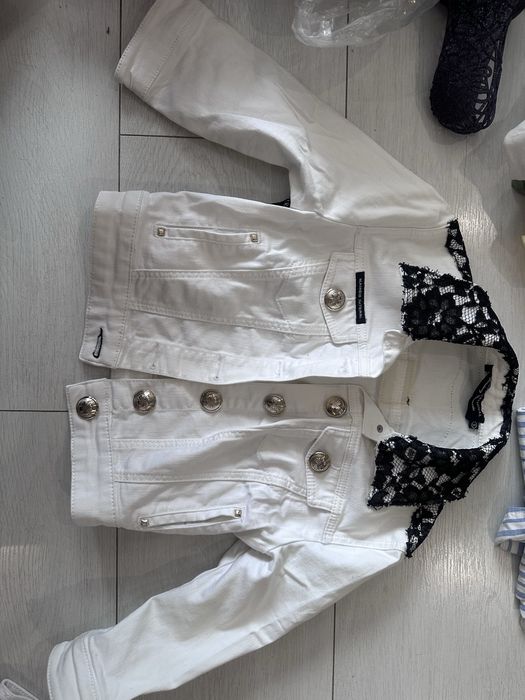 Білий джинсовий піджак