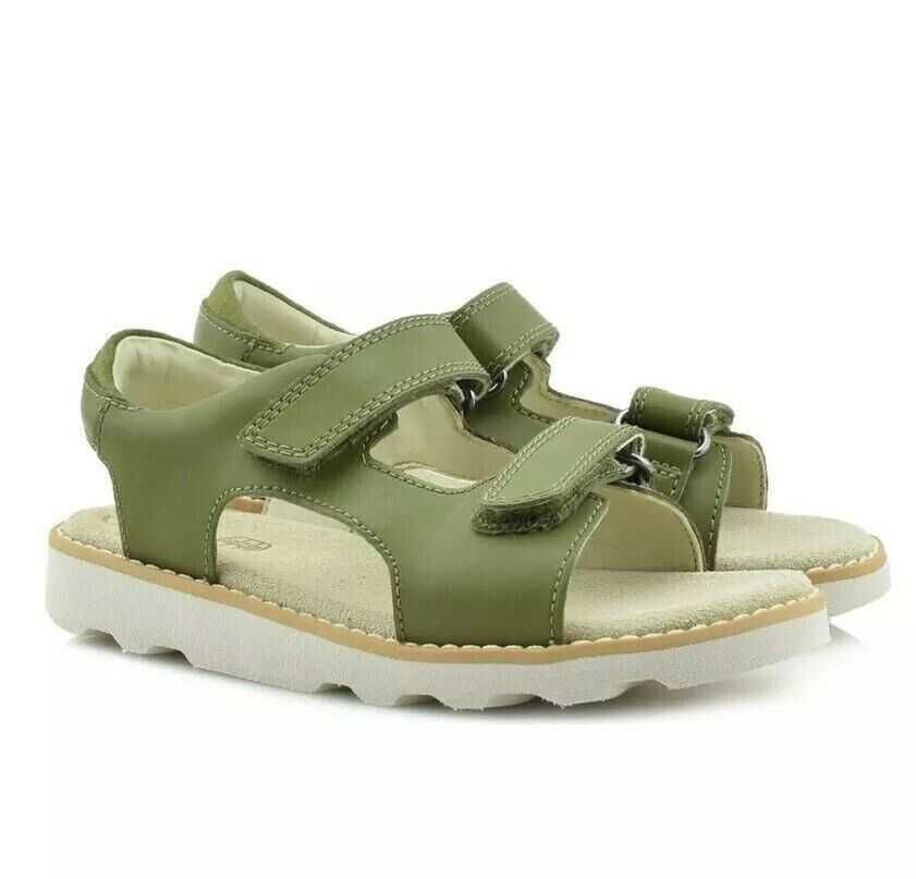 Детские кожаные сандалии Clarks оливкового цвета