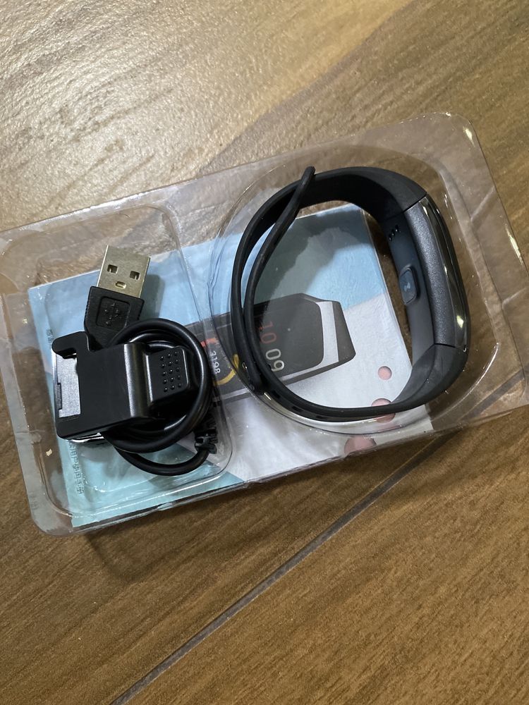 Zegarek  Firness tracker nowy
